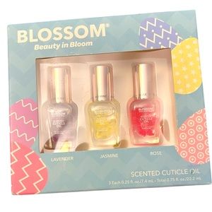 Blossom and Beauty Scented Cuticle Oil Lavender Jasmine and Rose NWT